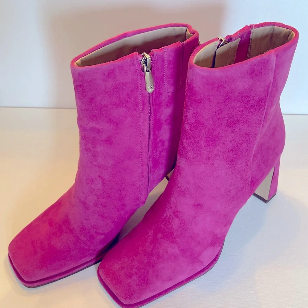 NIB SAM EDELMAN IRIE SQUARE TOE BRIGHT DAHLIA SUEDE ANKLE BOOTIE WOMENS 8.5 WIDE - Picture 5 of 15
